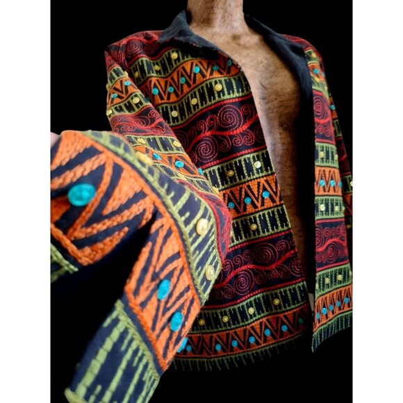 Silk Embroidered Women's Blazer With Vibrant Patterns & Button Detailing Size PM - Picture 4 of 11